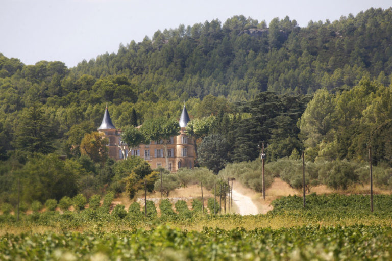 Castle de l'Oliveraie : wedding venue in Provence