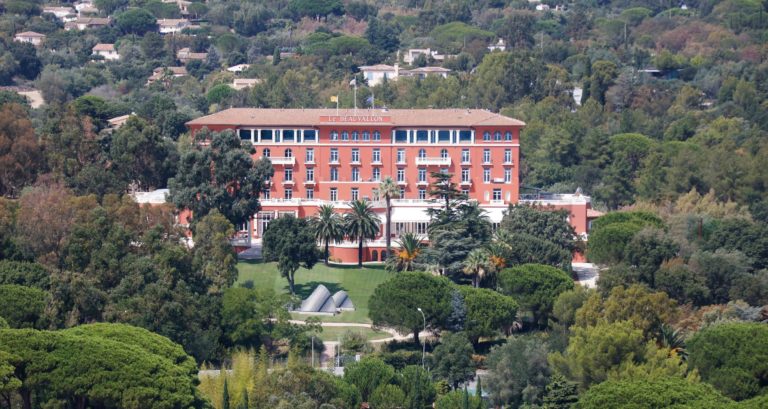 Palais belle époque pour mariage dans le Golf de Saint Tropez