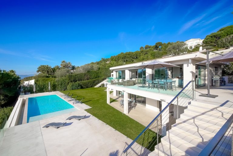 Villa contemporaine pour mariage vue mer à Cannes